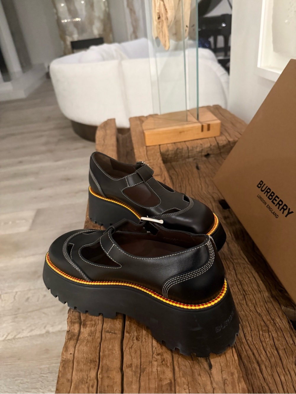 BURBERRY Black Platform Mary Jane Shoes with Buckle - Picture 6 of 14